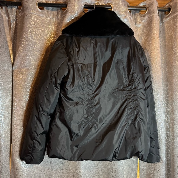Sam Edelman black Puffer coat with removable faux fur shawl! - Picture 5 of 13